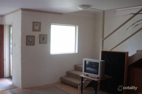 Property photo of 4 Roslyn Close Yorkeys Knob QLD 4878