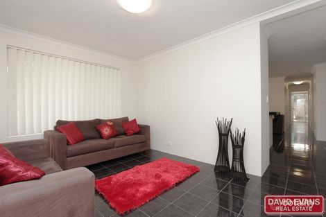 Property photo of 9 James Gilmour Way Darch WA 6065