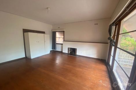 Property photo of 32 Bedford Road Ringwood VIC 3134