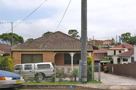 5 Third Ave N, Warrawong, NSW 2502