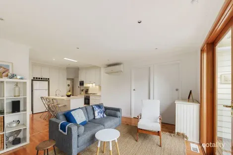 Property photo of 1 Hillside Crescent Blackburn VIC 3130