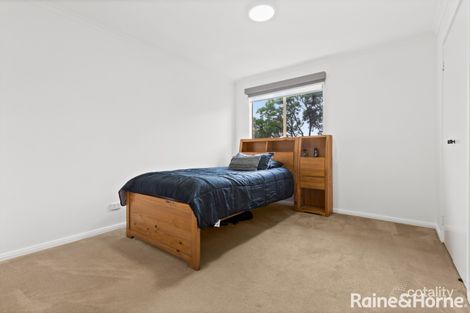 Property photo of 24 Thurmand Court Roxburgh Park VIC 3064