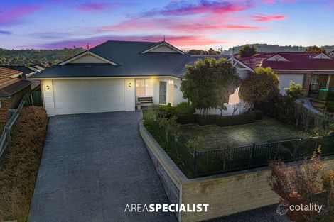 Property photo of 4 Manna Gum Drive Pakenham VIC 3810