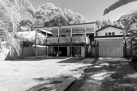 Property photo of 41 Tageruba Street Coochiemudlo Island QLD 4184