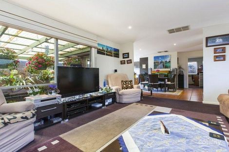 2/2 Scott St, Mornington, VIC 3931