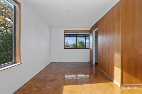 Property photo of 16 Mackennal Street Lyneham ACT 2602