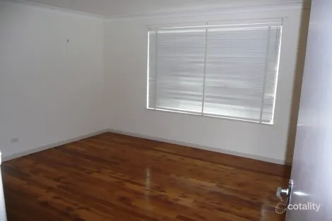 Property photo of 2/30 Cox Avenue Orange NSW 2800