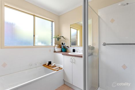 Property photo of 8 Ashenden Square Rosebud VIC 3939