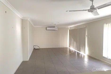 Property photo of 25 Lachlan Lane Hillcrest QLD 4118