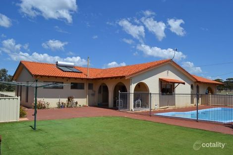 32 Cubbine St, Cunderdin, WA 6407