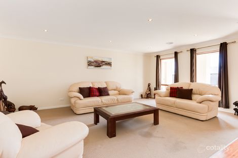Property photo of 47 Bushranger Boulevarde Cranbourne East VIC 3977