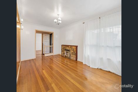 Property photo of 4 Chestnut Drive St Albans VIC 3021
