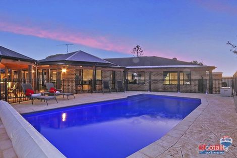 16 Clipper Pl, Yanchep, WA 6035
