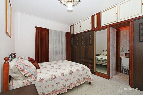 Property photo of 10 Birdwood Street Reservoir VIC 3073