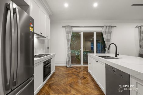 Property photo of 3/37 Glencairn Avenue Camberwell VIC 3124