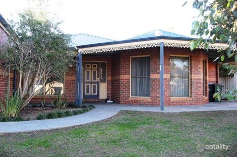 5 Parkside Bvd, Strathdale, VIC 3550