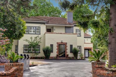 1/2 Brinsley Rd, Camberwell, VIC 3124