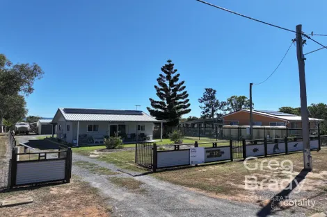 12 Standish St, St Lawrence, QLD 4707