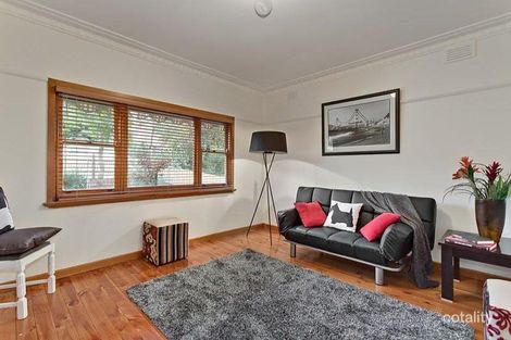 Property photo of 10 Weyburn Court Heidelberg VIC 3084