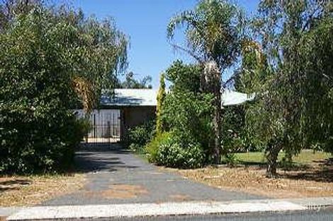 21 Connaught St, Forrestfield, WA 6058