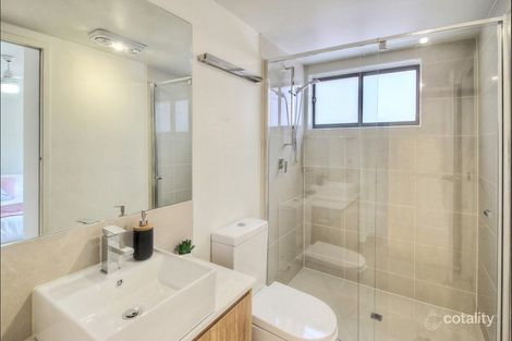 Property photo of 6/110 Nicholson Street Greenslopes QLD 4120