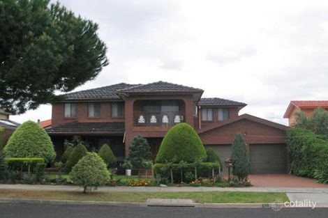 Property photo of 18 Windsor Drive Avondale Heights VIC 3034