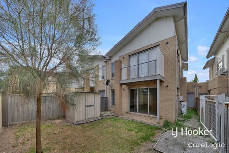 Property photo of 17 Broadbeach Circuit Point Cook VIC 3030