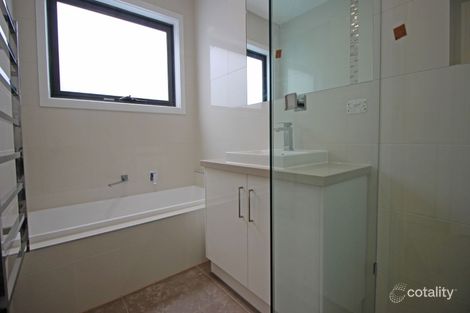 Property photo of 1 Ridge Road Berwick VIC 3806
