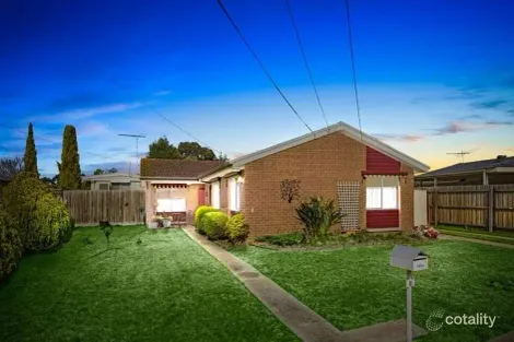 Property photo of 11 Sandpiper Street Werribee VIC 3030