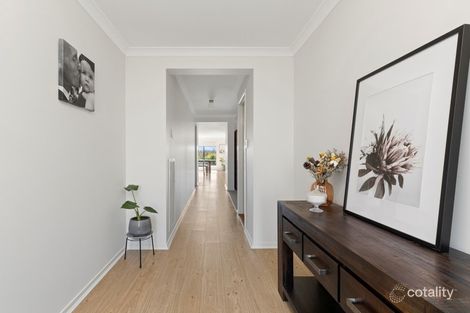 Property photo of 24 Paperbark Drive Forest Hill NSW 2651