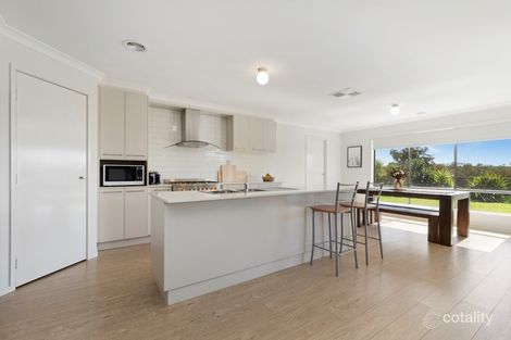 Property photo of 24 Paperbark Drive Forest Hill NSW 2651