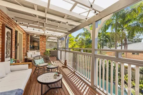 Property photo of 7 Rembrae Drive Green Point NSW 2251