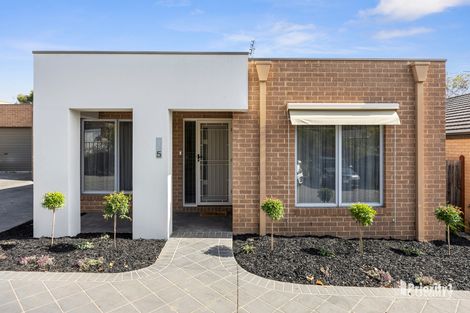 Property photo of 5/7A Curtin Street Kennington VIC 3550