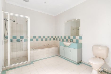 Property photo of 2/49 Brantome Street Gisborne VIC 3437