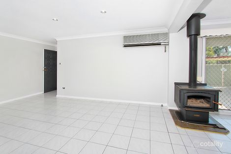 4 Pioneer Gr, Werrington Downs, NSW 2747