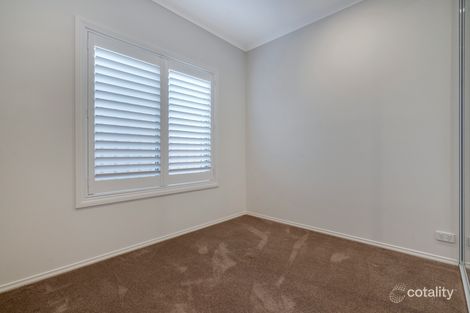Property photo of 12 Foxglove Lane Craigieburn VIC 3064