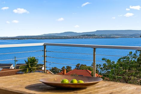 Property photo of 24 St Cloud Crescent Lake Heights NSW 2502
