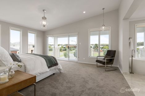 Property photo of 21 Forest Court Helensvale QLD 4212