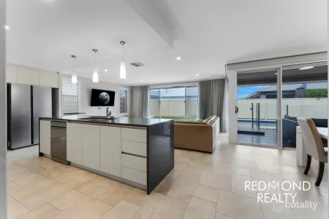 Property photo of 5 Garners Way Burns Beach WA 6028