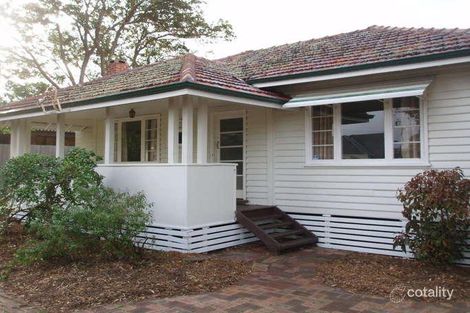 18 Stewart St, Scarborough, WA 6019