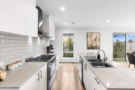 Property photo of 7 Rapid Place Mount Duneed VIC 3217