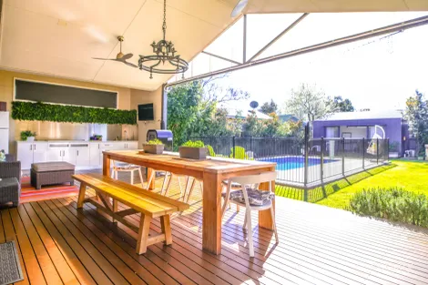 Property photo of 403 Harfleur Street Deniliquin NSW 2710