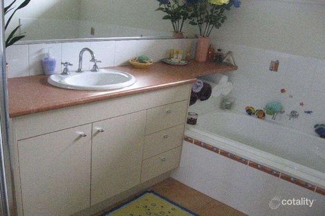 Property photo of 35 Heather Way Urraween QLD 4655