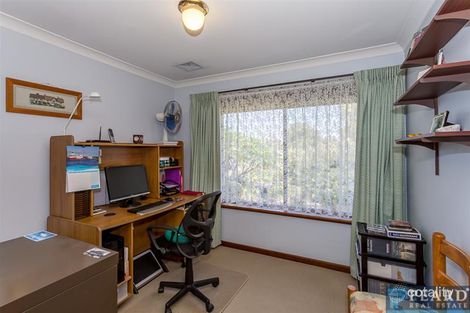 Property photo of 21 Trade Winds Drive Safety Bay WA 6169