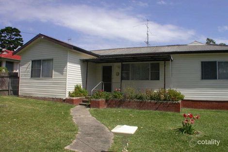 3 Sixth Ave, Toukley, NSW 2263