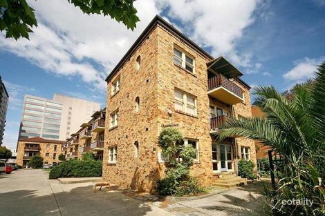 17/75 Queens Rd, Melbourne, VIC 3004