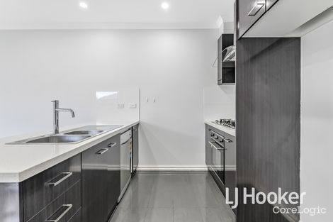Property photo of 12 Pistachio Close Hampton Park VIC 3976