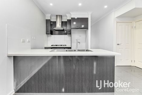 Property photo of 12 Pistachio Close Hampton Park VIC 3976