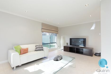 Property photo of 16 Chesham Mews Canning Vale WA 6155