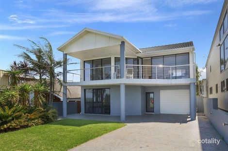 8 Beach Dr, Woonona, NSW 2517